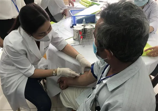 Việt Nam cùng lúc có 3 nhà sản xuất vaccine COVID-19 - Ảnh 2. Việt Nam cùng lúc có 3 nhà sản xuất vaccine COVID-19 - Ảnh 2.