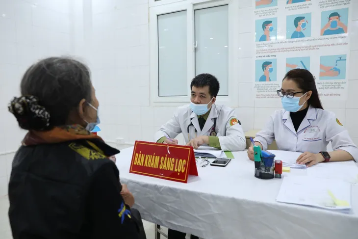 35 người đầu tiên tiêm thử nghiệm vaccine ngừa COVID-19 Nano Covax giai đoạn 2 - Ảnh 7. 35 người đầu tiên tiêm thử nghiệm vaccine ngừa COVID-19 Nano Covax giai đoạn 2 - Ảnh 7.