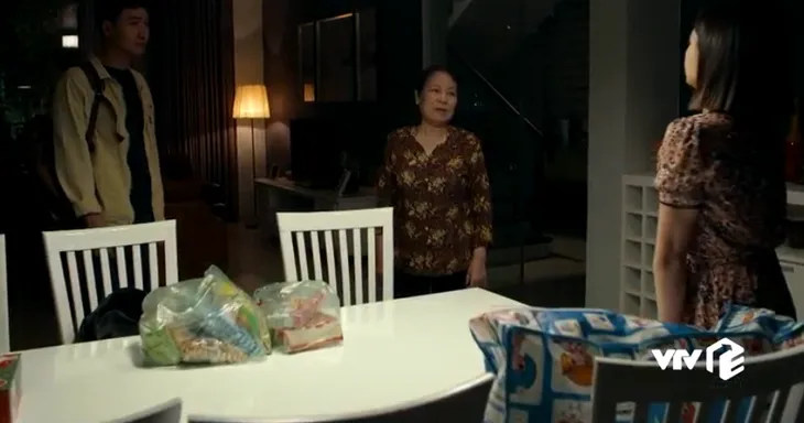 Hồ sơ cá sấu - Tập 26: Hải bị tai nạn, Nguyệt như chết lặng - Ảnh 4. Hồ sơ cá sấu - Tập 26: Hải bị tai nạn, Nguyệt như chết lặng - Ảnh 4.