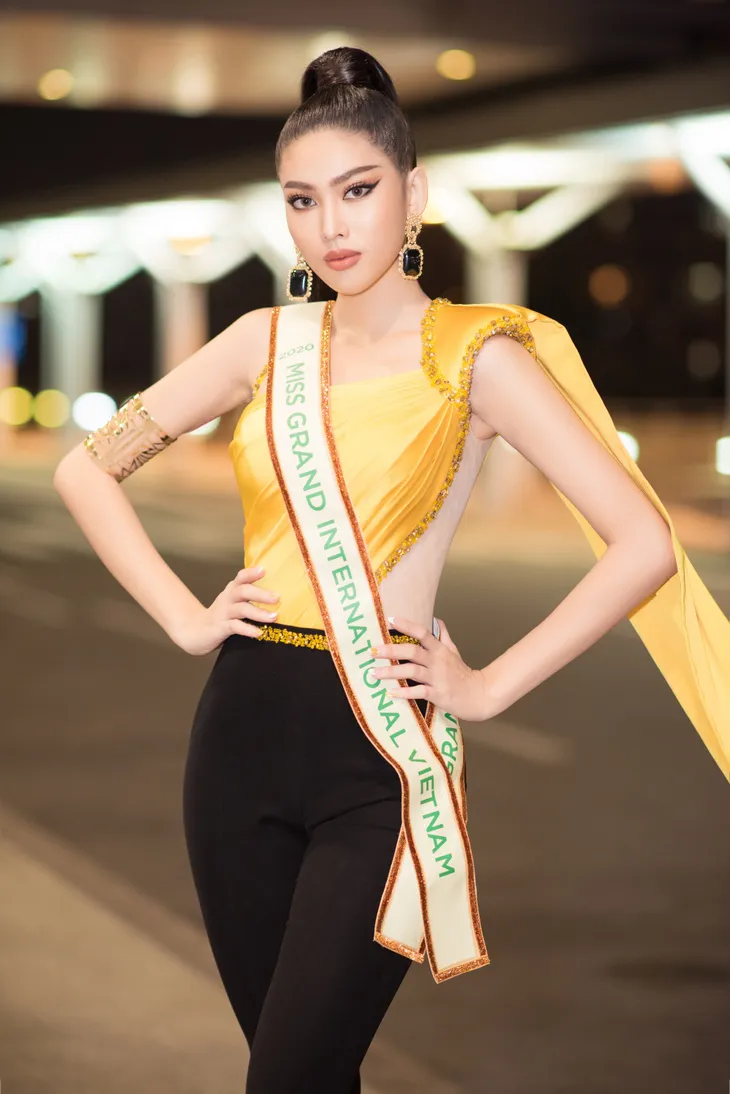 Á hậu Ngọc Thảo chính thức lên đường dự thi Miss Grand International - Ảnh 7. Á hậu Ngọc Thảo chính thức lên đường dự thi Miss Grand International - Ảnh 7.