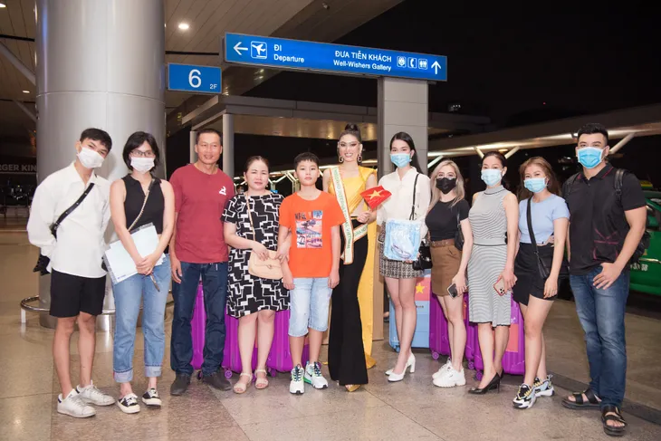 Á hậu Ngọc Thảo chính thức lên đường dự thi Miss Grand International - Ảnh 8. Á hậu Ngọc Thảo chính thức lên đường dự thi Miss Grand International - Ảnh 8.