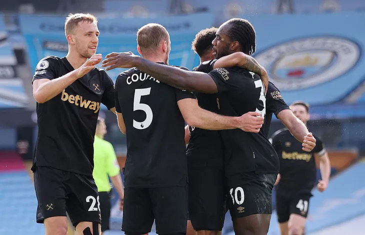 Man City 2-1 West Ham: John Stones sắm vai người hùng - Ảnh 2. Man City 2-1 West Ham: John Stones sắm vai người hùng - Ảnh 2.