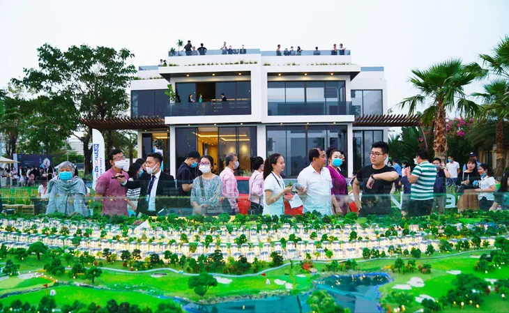 Nova Lifestyle – Show Phong cách sống: ấn tượng biệt thự trong sân PGA Golf kề bên bến du thuyền - Ảnh 2. Nova Lifestyle – Show Phong cách sống: ấn tượng biệt thự trong sân PGA Golf kề bên bến du thuyền - Ảnh 2.