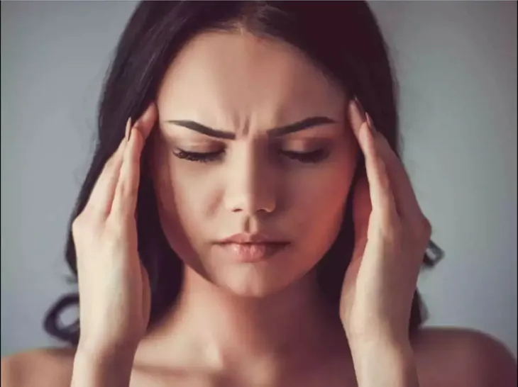 Đau đầu khi nhiễm COVID-19 khác gì với đau đầu thông thường? - Ảnh 2. Đau đầu khi nhiễm COVID-19 khác gì với đau đầu thông thường? - Ảnh 2.