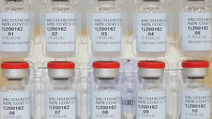 Johnson & Johnson xin cấp phép vaccine COVID-19 một liều tại Mỹ - Ảnh 2. Johnson & Johnson xin cấp phép vaccine COVID-19 một liều tại Mỹ - Ảnh 2.
