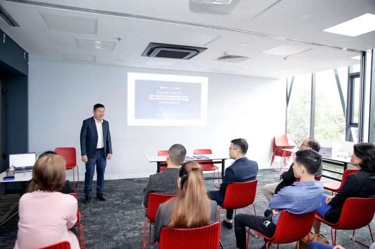 Chân dung Chủ tịch Liên minh chuyển đổi số cho doanh nghiệp vừa và nhỏ Leon Trương - Ảnh 5. Chân dung Chủ tịch Liên minh chuyển đổi số cho doanh nghiệp vừa và nhỏ Leon Trương - Ảnh 5.