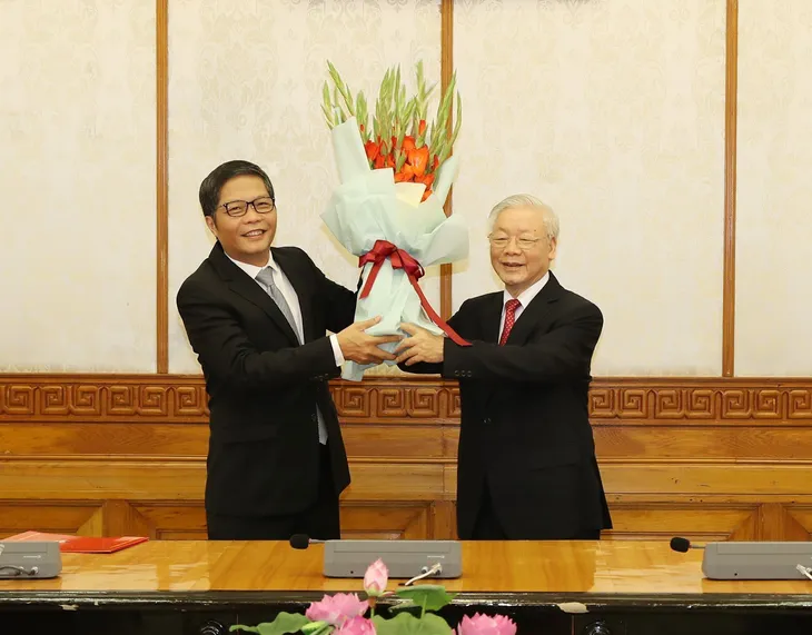 Tổng Bí thư, Chủ tịch nước Nguyễn Phú Trọng trao Quyết định phân công Ủy viên Bộ Chính trị - Ảnh 4. Tổng Bí thư, Chủ tịch nước Nguyễn Phú Trọng trao Quyết định phân công Ủy viên Bộ Chính trị - Ảnh 4.