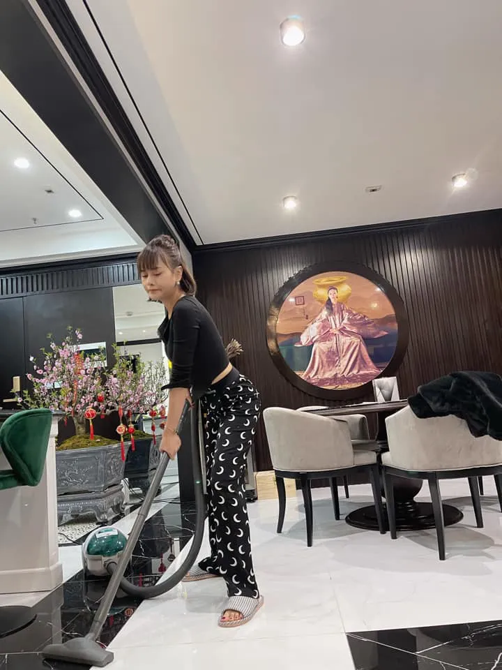 Ngắm Đào, Quất nhà Hồng Đăng, Bảo Thanh cùng dàn diễn viên Việt - Ảnh 2. Ngắm Đào, Quất nhà Hồng Đăng, Bảo Thanh cùng dàn diễn viên Việt - Ảnh 2.