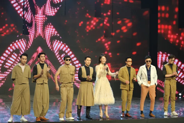 Gặp gỡ diễn viên truyền hình 2021: Trọn vẹn màn catwalk lột xác của Hồng Đăng, Mạnh Trường cùng dàn soái ca phim Việt - Ảnh 1. Gặp gỡ diễn viên truyền hình 2021: Trọn vẹn màn catwalk lột xác của Hồng Đăng, Mạnh Trường cùng dàn soái ca phim Việt - Ảnh 1.