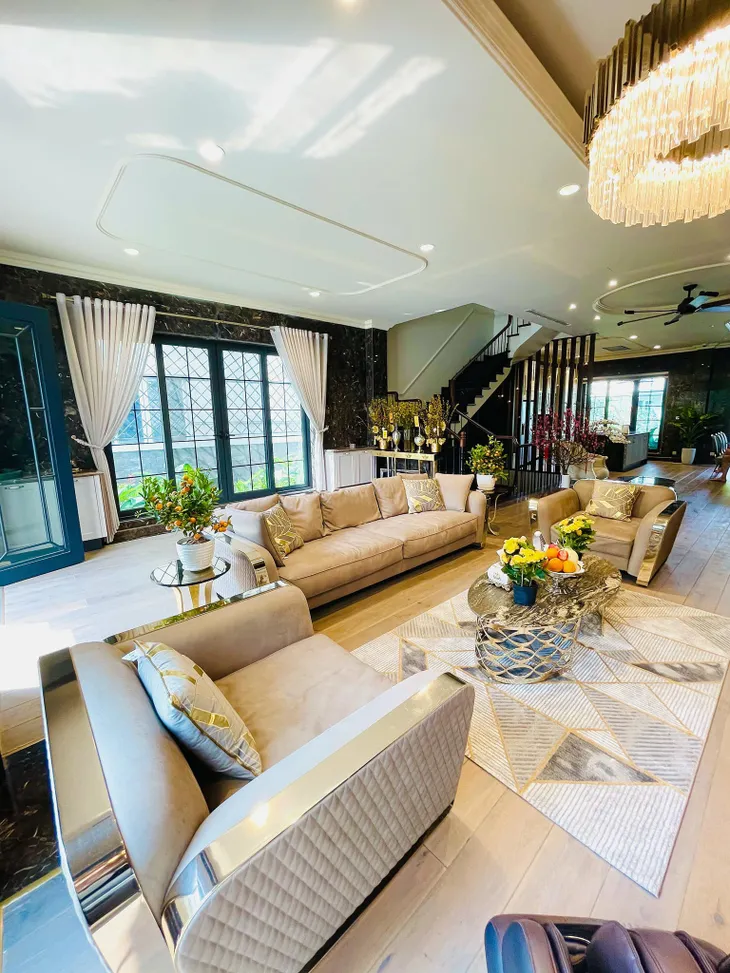 Biệt thự ven sông ngập hoa Tết của Lã Thanh Huyền - Ảnh 15. Biệt thự ven sông ngập hoa Tết của Lã Thanh Huyền - Ảnh 15.