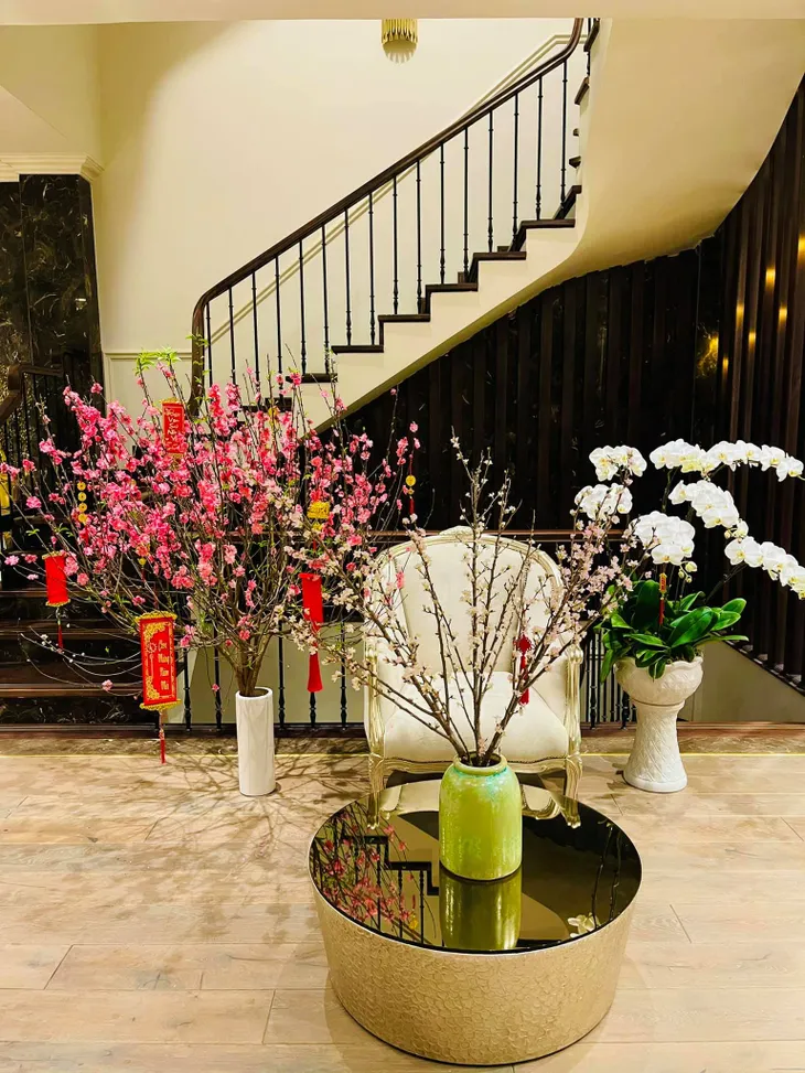 Biệt thự ven sông ngập hoa Tết của Lã Thanh Huyền - Ảnh 18. Biệt thự ven sông ngập hoa Tết của Lã Thanh Huyền - Ảnh 18.