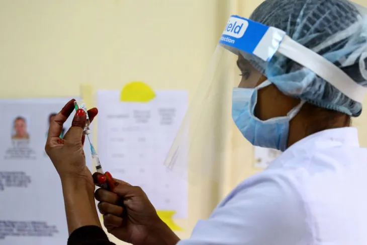 “Nóng” cuộc đua giành quyền sản xuất vaccine COVID-19 - Ảnh 2. “Nóng” cuộc đua giành quyền sản xuất vaccine COVID-19 - Ảnh 2.