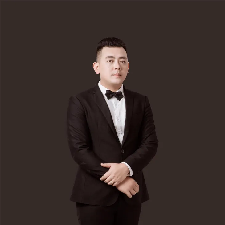 Trương Việt Thái và chàng ca sĩ mê thả hồn vào ca khúc - Ảnh 1. Trương Việt Thái và chàng ca sĩ mê thả hồn vào ca khúc - Ảnh 1.