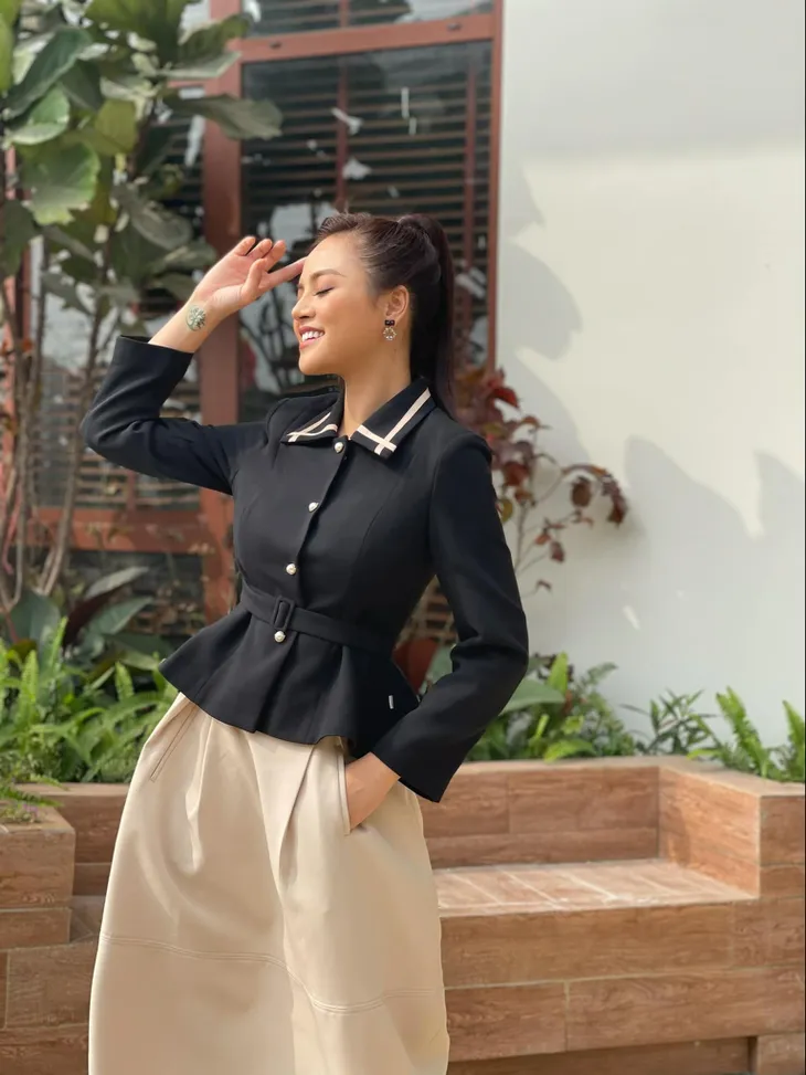Thu Quỳnh và bí quyết chụp ảnh đẹp với góc nghiêng thần thánh - Ảnh 6. Thu Quỳnh và bí quyết chụp ảnh đẹp với góc nghiêng thần thánh - Ảnh 6.