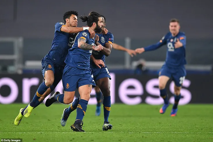 Juventus 3-2 FC Porto: Chơi hơn người, Juventus vẫn bị loại cay đắng - Ảnh 5. Juventus 3-2 FC Porto: Chơi hơn người, Juventus vẫn bị loại cay đắng - Ảnh 5.