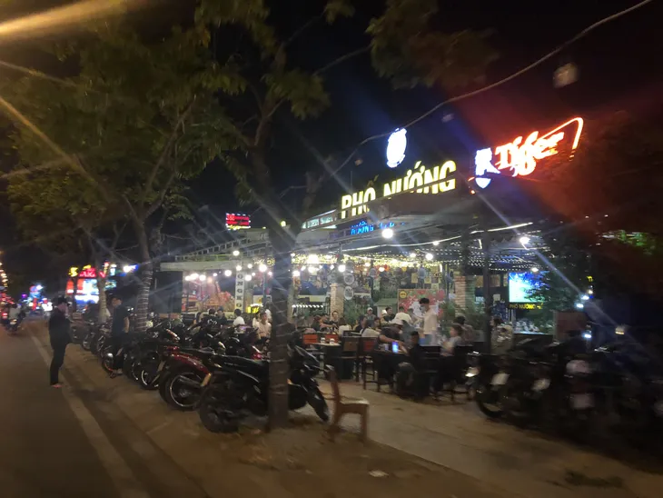 TP Hồ Chí Minh có “đại lộ tiếng ồn” về đêm? - Ảnh 1. TP Hồ Chí Minh có “đại lộ tiếng ồn” về đêm? - Ảnh 1.