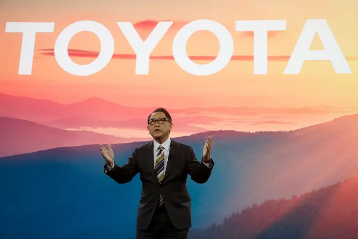 Toyota cảnh báo Apple: Làm ô tô không dễ ăn! - Ảnh 1. Toyota cảnh báo Apple: Làm ô tô không dễ ăn! - Ảnh 1.