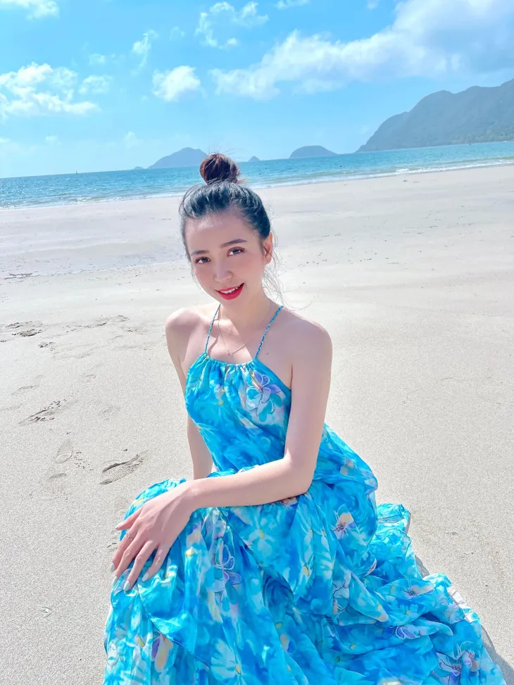 Chưa hè mà Kim Oanh đã diện bikini khoe thân hình nuột nà - Ảnh 3. Chưa hè mà Kim Oanh đã diện bikini khoe thân hình nuột nà - Ảnh 3.