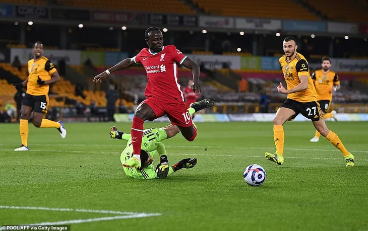 Wolverhampton 0-1 Liverpool: Người cũ tỏa sáng - Ảnh 1. Wolverhampton 0-1 Liverpool: Người cũ tỏa sáng - Ảnh 1.