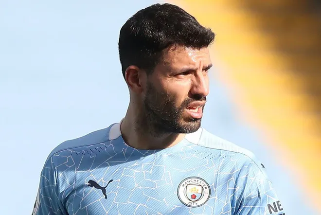 Aguero bức xúc vì đồng đội không chuyền bóng cho mình - Ảnh 3. Aguero bức xúc vì đồng đội không chuyền bóng cho mình - Ảnh 3.