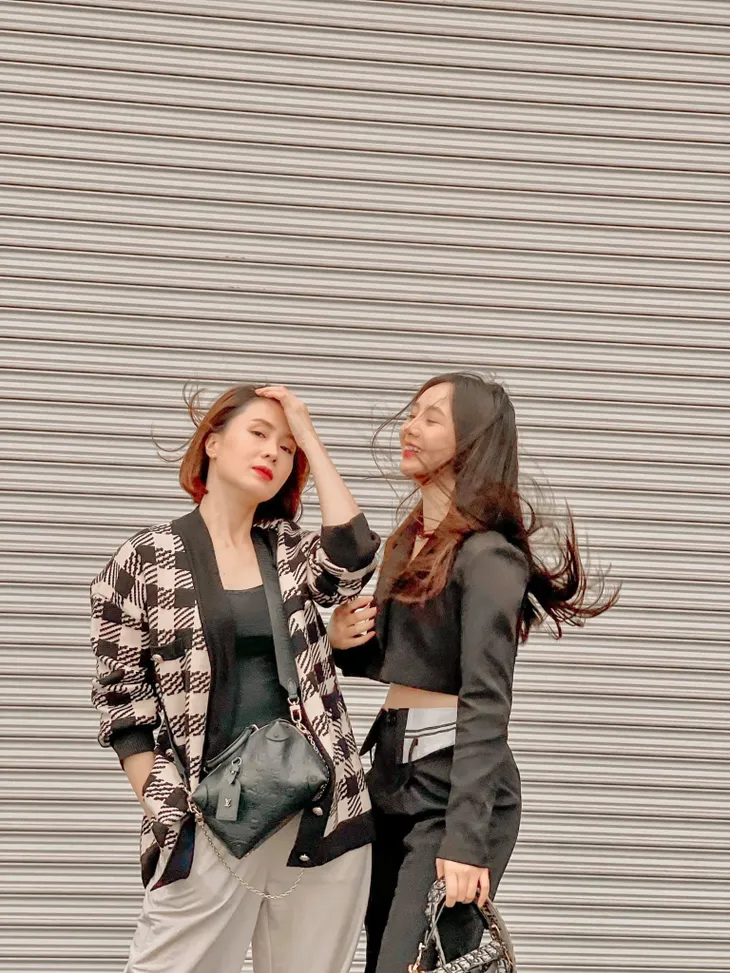 Hướng dương ngược nắng: Châu (Hồng Diễm) trở về chất lừ bên em gái? - Ảnh 3. Hướng dương ngược nắng: Châu (Hồng Diễm) trở về chất lừ bên em gái? - Ảnh 3.