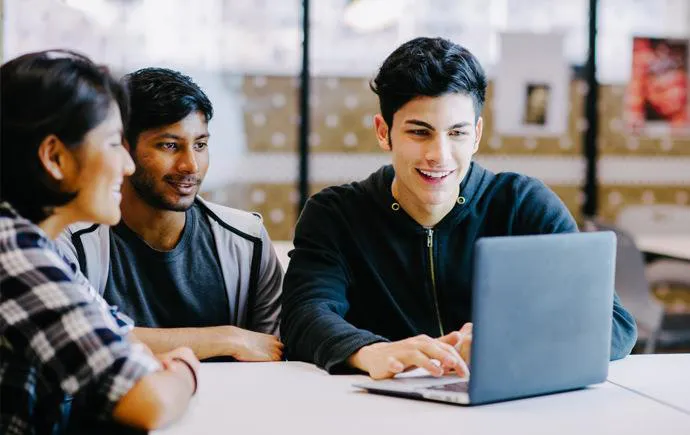 Chatbot tăng cường sức khỏe tinh thần cho giới trẻ ở trường học - Ảnh 1. Chatbot tăng cường sức khỏe tinh thần cho giới trẻ ở trường học - Ảnh 1.