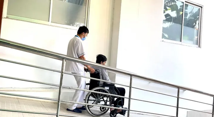 Quyên góp được hơn 400 triệu cho diễn viên Thương Tín, diễn viên Kim Chi thông báo ngừng nhận tiền - Ảnh 1. Quyên góp được hơn 400 triệu cho diễn viên Thương Tín, diễn viên Kim Chi thông báo ngừng nhận tiền - Ảnh 1.