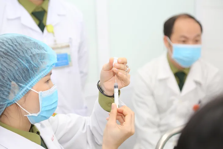 Tăng tốc để “bao phủ” vaccine COVID-19 - Ảnh 2. Tăng tốc để “bao phủ” vaccine COVID-19 - Ảnh 2.