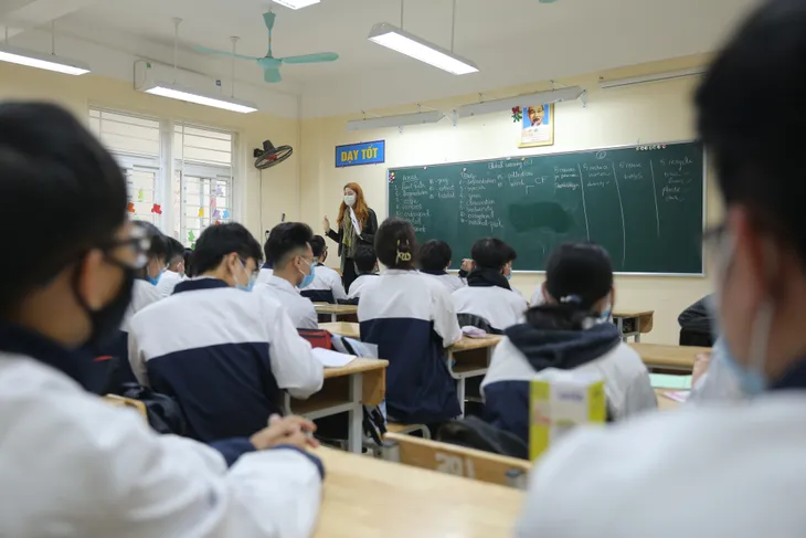 Hà Nội đảm bảo an toàn phòng, chống dịch COVID-19 ngay từ ngày đầu học sinh trở lại trường - Ảnh 16. Hà Nội đảm bảo an toàn phòng, chống dịch COVID-19 ngay từ ngày đầu học sinh trở lại trường - Ảnh 16.