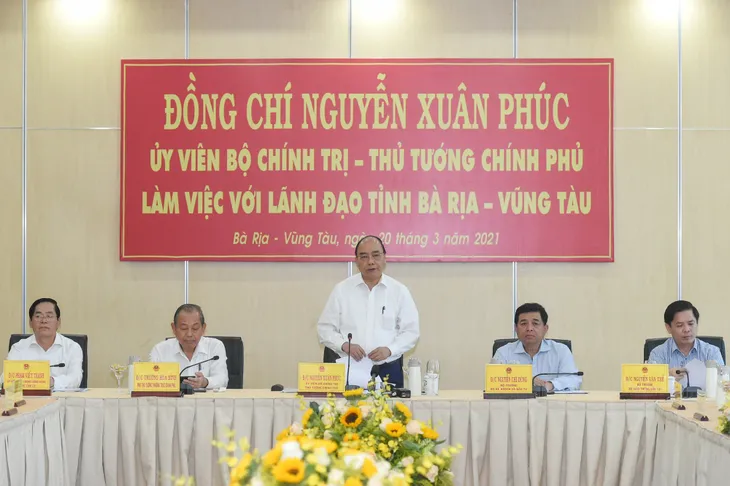 Thủ tướng gỡ vướng cho cụm cảng nước sâu lớn nhất cả nước - Ảnh 1. Thủ tướng gỡ vướng cho cụm cảng nước sâu lớn nhất cả nước - Ảnh 1.
