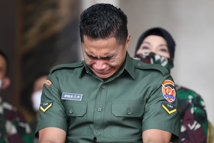 Manganang xúc động trong ngày được đổi tên và giới tính - Ảnh 2. Manganang xúc động trong ngày được đổi tên và giới tính - Ảnh 2.