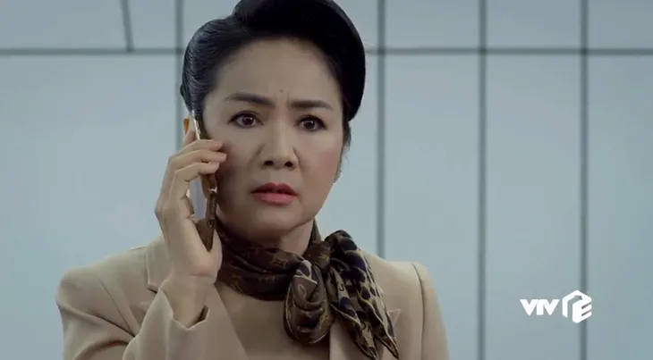Hướng dương ngược nắng - Tập 45: Vì sao Phúc đi tù thay em gái Châu? - Ảnh 7. Hướng dương ngược nắng - Tập 45: Vì sao Phúc đi tù thay em gái Châu? - Ảnh 7.