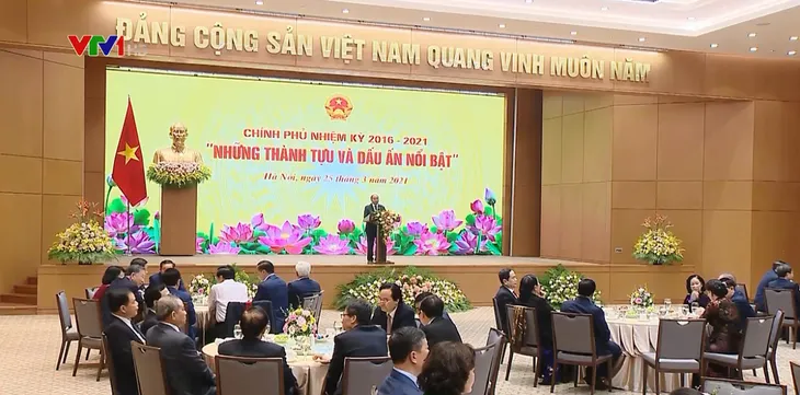 Chính phủ kết thúc nhiệm kỳ đầy tự hào - Ảnh 1. Chính phủ kết thúc nhiệm kỳ đầy tự hào - Ảnh 1.