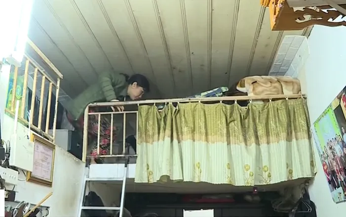 Giảm 215.000 người tại 4 quận nội đô Hà Nội: Khuyến khích sự tự nguyện di dời - Ảnh 1. Giảm 215.000 người tại 4 quận nội đô Hà Nội: Khuyến khích sự tự nguyện di dời - Ảnh 1.