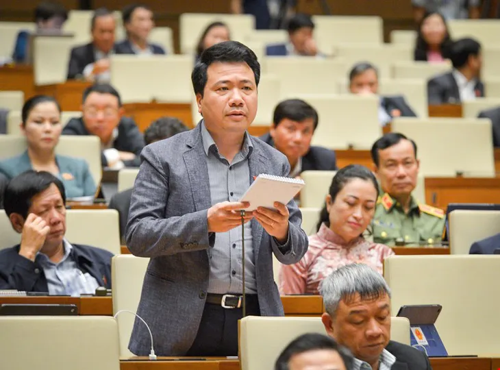 Có cử tri hỏi việc lấy phiếu tín nhiệm thực chất hay không? - Ảnh 2. Có cử tri hỏi việc lấy phiếu tín nhiệm thực chất hay không? - Ảnh 2.
