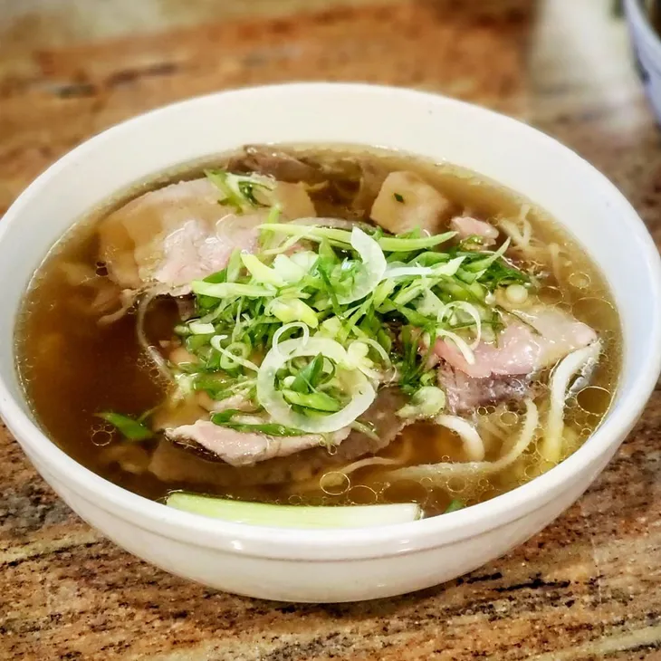 Vị phở trên nước Mỹ - thỏa nỗi nhớ quê hương quay quắt trong tim - Ảnh 4.