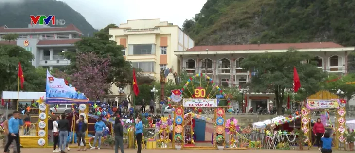 Sôi nổi Ngày hội thanh niên dân tộc - Ảnh 1. Sôi nổi Ngày hội thanh niên dân tộc - Ảnh 1.