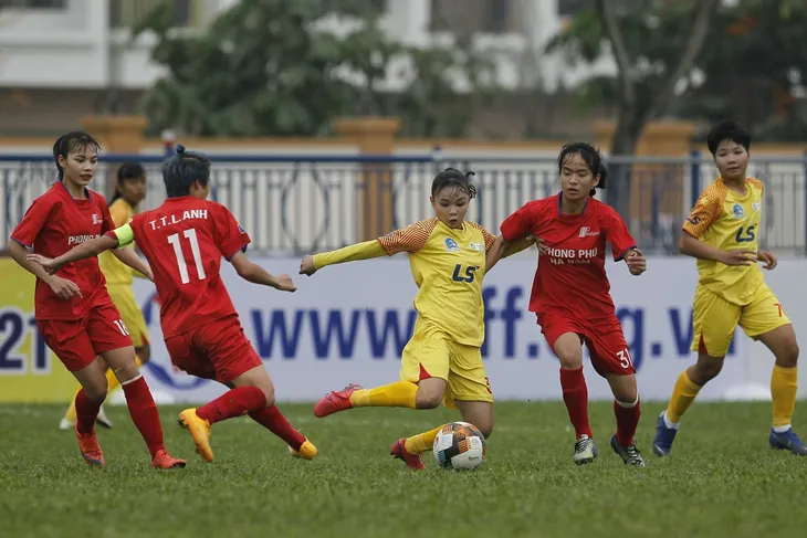 Than KSVN vô địch lượt đi Giải Bóng đá Nữ U19 Quốc gia 2021 - Ảnh 2. Than KSVN vô địch lượt đi Giải Bóng đá Nữ U19 Quốc gia 2021 - Ảnh 2.