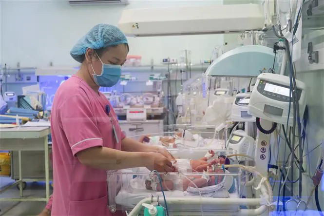 Gần như ngày nào cũng có trẻ sơ sinh bị bỏ rơi - Ảnh 2. Gần như ngày nào cũng có trẻ sơ sinh bị bỏ rơi - Ảnh 2.
