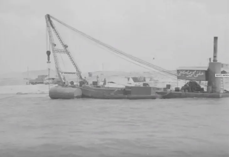 Kênh đào Suez: Lịch sử tuyến đường thủy huyết mạch quan trọng của thế giới - Ảnh 7. Kênh đào Suez: Lịch sử tuyến đường thủy huyết mạch quan trọng của thế giới - Ảnh 7.