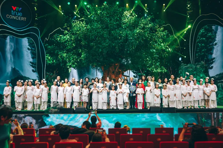 Dàn nghệ sĩ hội tụ trong show nghệ thuật hàn lâm VTV True Concert 2021 - Ảnh 23. Dàn nghệ sĩ hội tụ trong show nghệ thuật hàn lâm VTV True Concert 2021 - Ảnh 23.