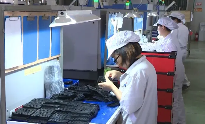 Doanh nghiệp công nghiệp hỗ trợ Việt khó vào chuỗi các tập đoàn đa quốc gia - Ảnh 1. Doanh nghiệp công nghiệp hỗ trợ Việt khó vào chuỗi các tập đoàn đa quốc gia - Ảnh 1.