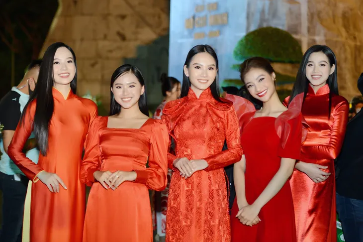 Hoa hậu Đỗ Thị Hà chia sẻ khoảnh khắc giận hờn bên Xuân Trường - Ảnh 8.