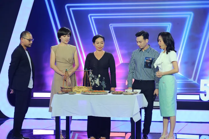 Vợ chồng Huỳnh Đông bất ngờ giành 100 triệu từ Giác quan thứ 6 - Ảnh 4.
