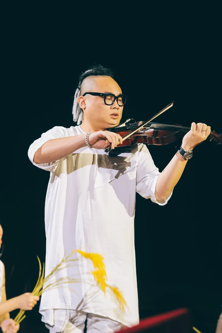 Dàn nghệ sĩ hội tụ trong show nghệ thuật hàn lâm VTV True Concert 2021 - Ảnh 12. Dàn nghệ sĩ hội tụ trong show nghệ thuật hàn lâm VTV True Concert 2021 - Ảnh 12.