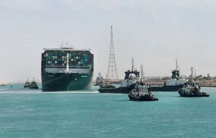 Nhìn lại sự cố trên kênh đào Suez - Ảnh 2. Nhìn lại sự cố trên kênh đào Suez - Ảnh 2.