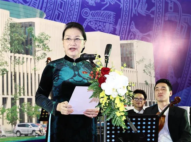 Chủ tịch Quốc hội Nguyễn Thị Kim Ngân gặp mặt đại biểu Quốc hội khóa XIV - Ảnh 1. Chủ tịch Quốc hội Nguyễn Thị Kim Ngân gặp mặt đại biểu Quốc hội khóa XIV - Ảnh 1.