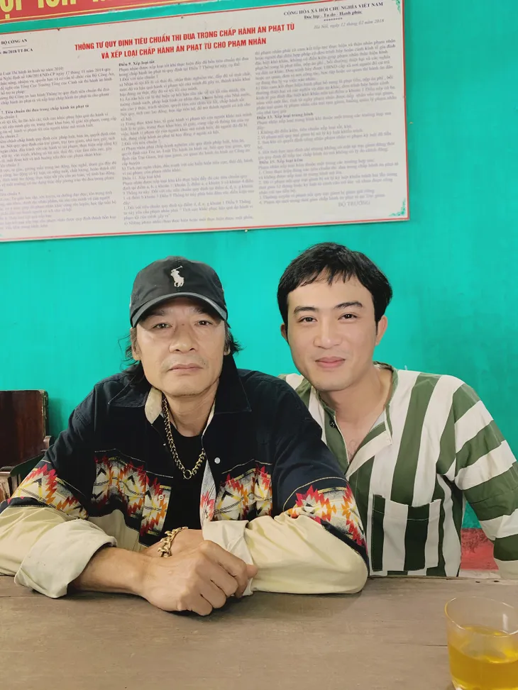 Doãn Quốc Đam hé lộ hậu trường Hương vị tình thân - Ảnh 1. Doãn Quốc Đam hé lộ hậu trường Hương vị tình thân - Ảnh 1.