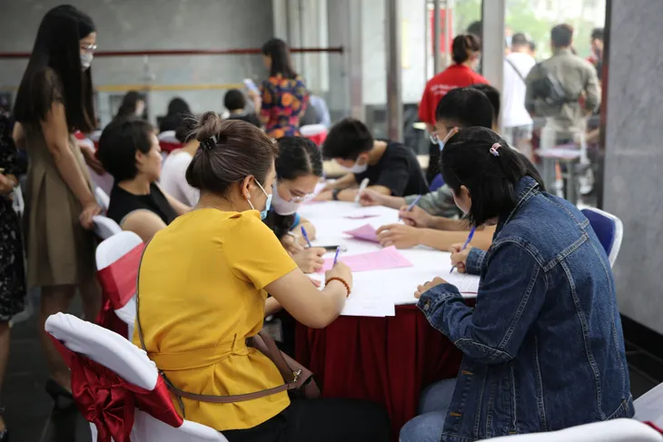 Cán bộ, nhân viên Đài THVN hào hứng tham gia hiến máu nhân đạo - Ảnh 10. Cán bộ, nhân viên Đài THVN hào hứng tham gia hiến máu nhân đạo - Ảnh 10.