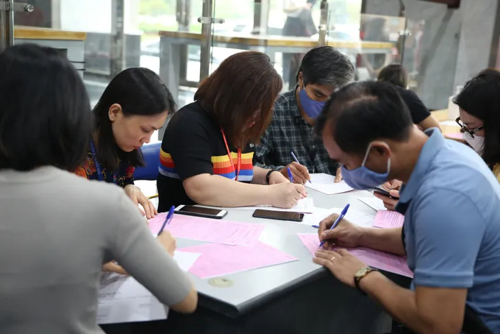 Cán bộ, nhân viên Đài THVN hào hứng tham gia hiến máu nhân đạo - Ảnh 9. Cán bộ, nhân viên Đài THVN hào hứng tham gia hiến máu nhân đạo - Ảnh 9.